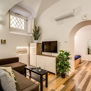Apartment Fresh House Navona, Rome